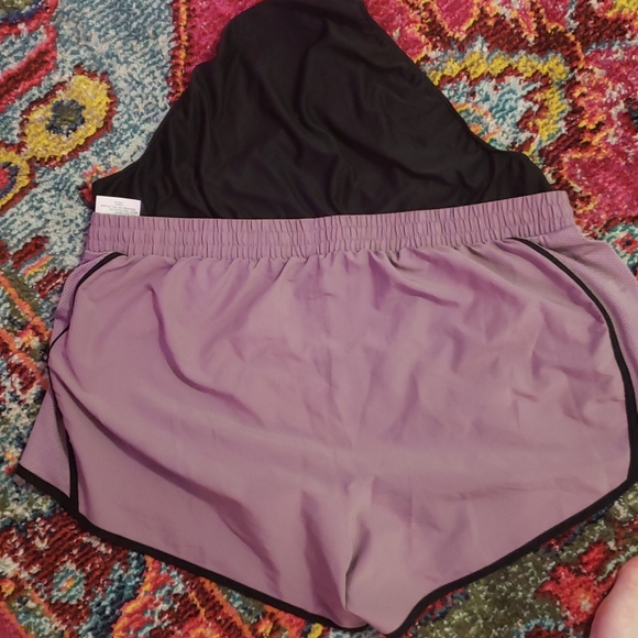 Under Armour running shorts - Picture 4 of 4